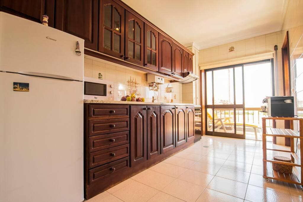 Casa Dos Farois Garagem Gratuito Praia Da Barra Gafanha da Nazaré Buitenkant foto