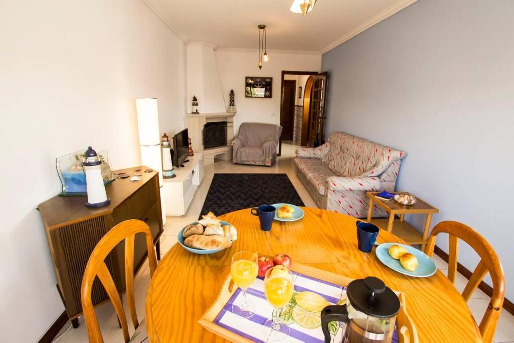 Casa Dos Farois Garagem Gratuito Praia Da Barra Gafanha da Nazaré Buitenkant foto